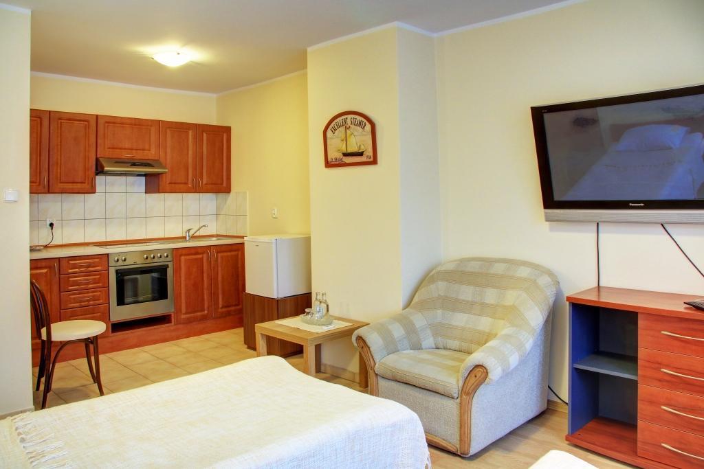 אלק Apartamenty & Restauracja Janus מראה חיצוני תמונה