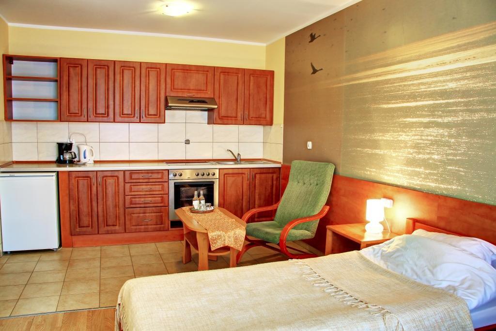 אלק Apartamenty & Restauracja Janus מראה חיצוני תמונה