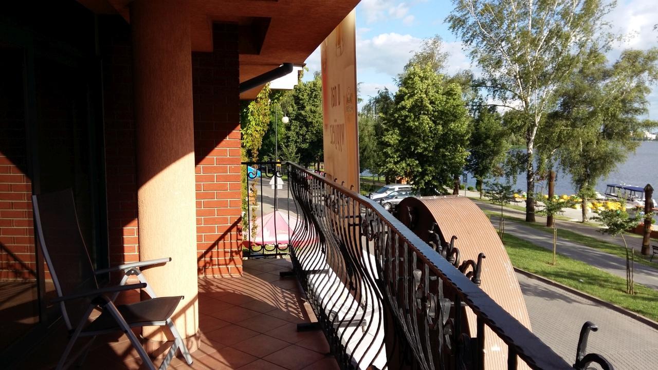 אלק Apartamenty & Restauracja Janus מראה חיצוני תמונה